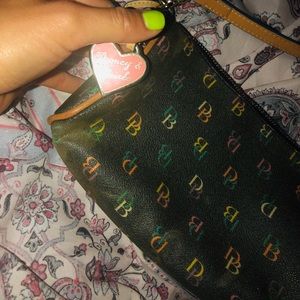 Women’s Dooney and Bourke small handbag